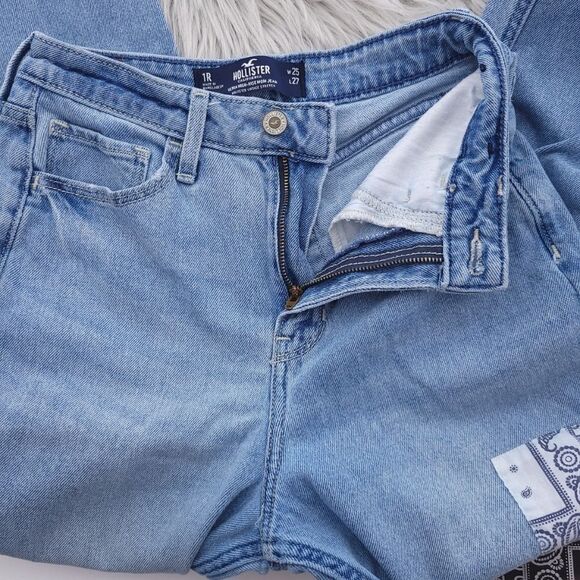 Hollister Sz 1R Ultra High Rise Mom Jean Vintage Stretch Patch Distressed Jeans - Picture 13 of 14